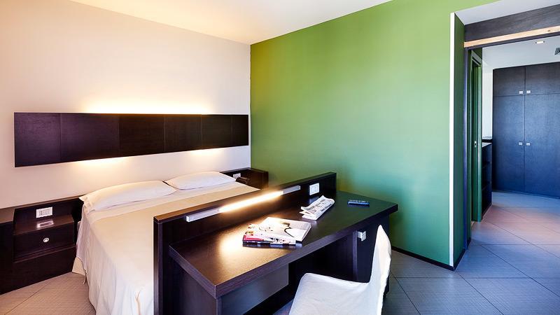 Hotel Lido อัลบา อาดริอาติกา ภายนอก รูปภาพ